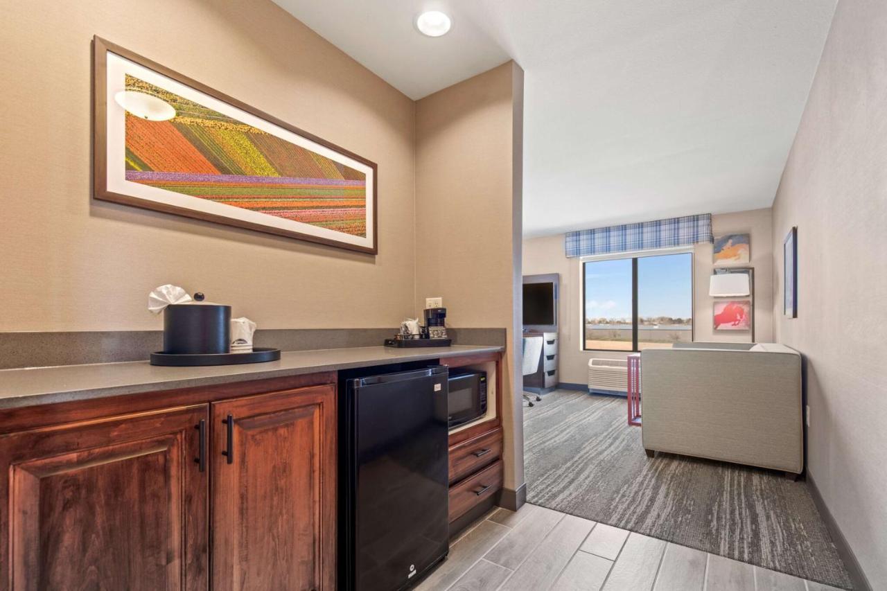 Hampton Inn & Suites Greeley Eksteriør billede
