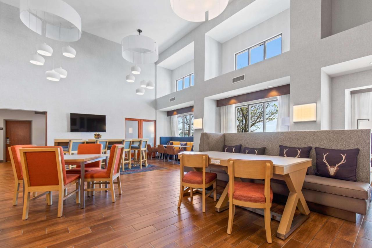 Hampton Inn & Suites Greeley Eksteriør billede